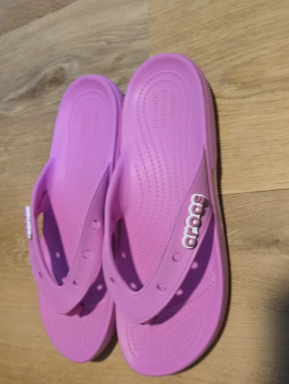 CROCS Women’s Bright Pink Flip Sandals